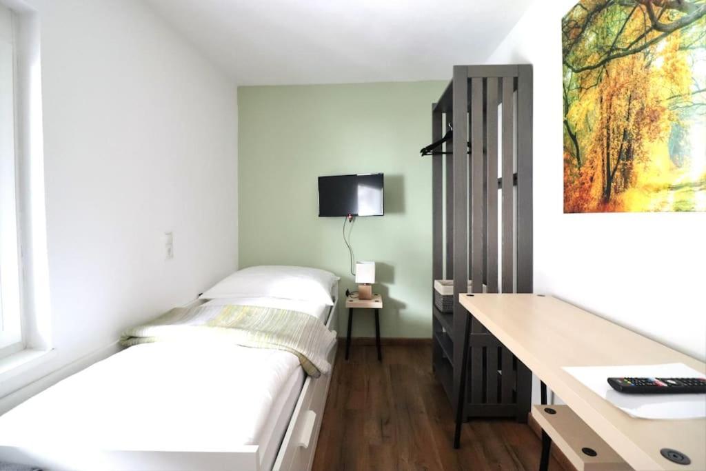 Schickes Zimmer Mit Top-Ausstattung In Idealer Lage Feldkirch Eksteriør billede